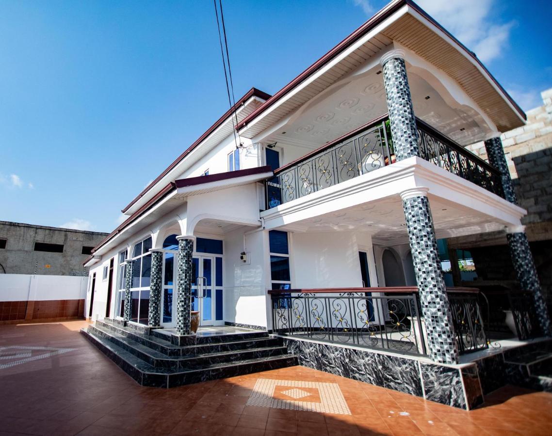 Aduk Guest House Airport City Akra Zewnętrze zdjęcie